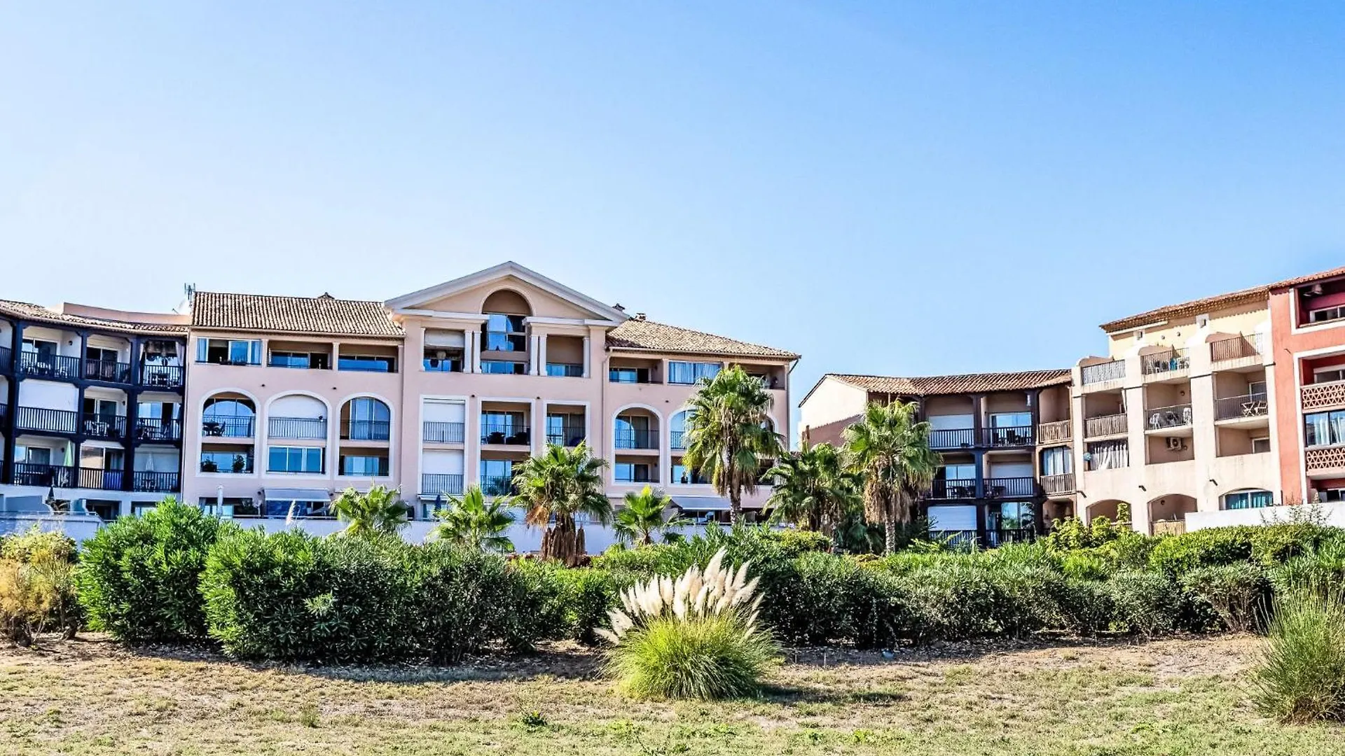 Apartment Les Marines-12 By Interhome Gassin 0*,  Γαλλία